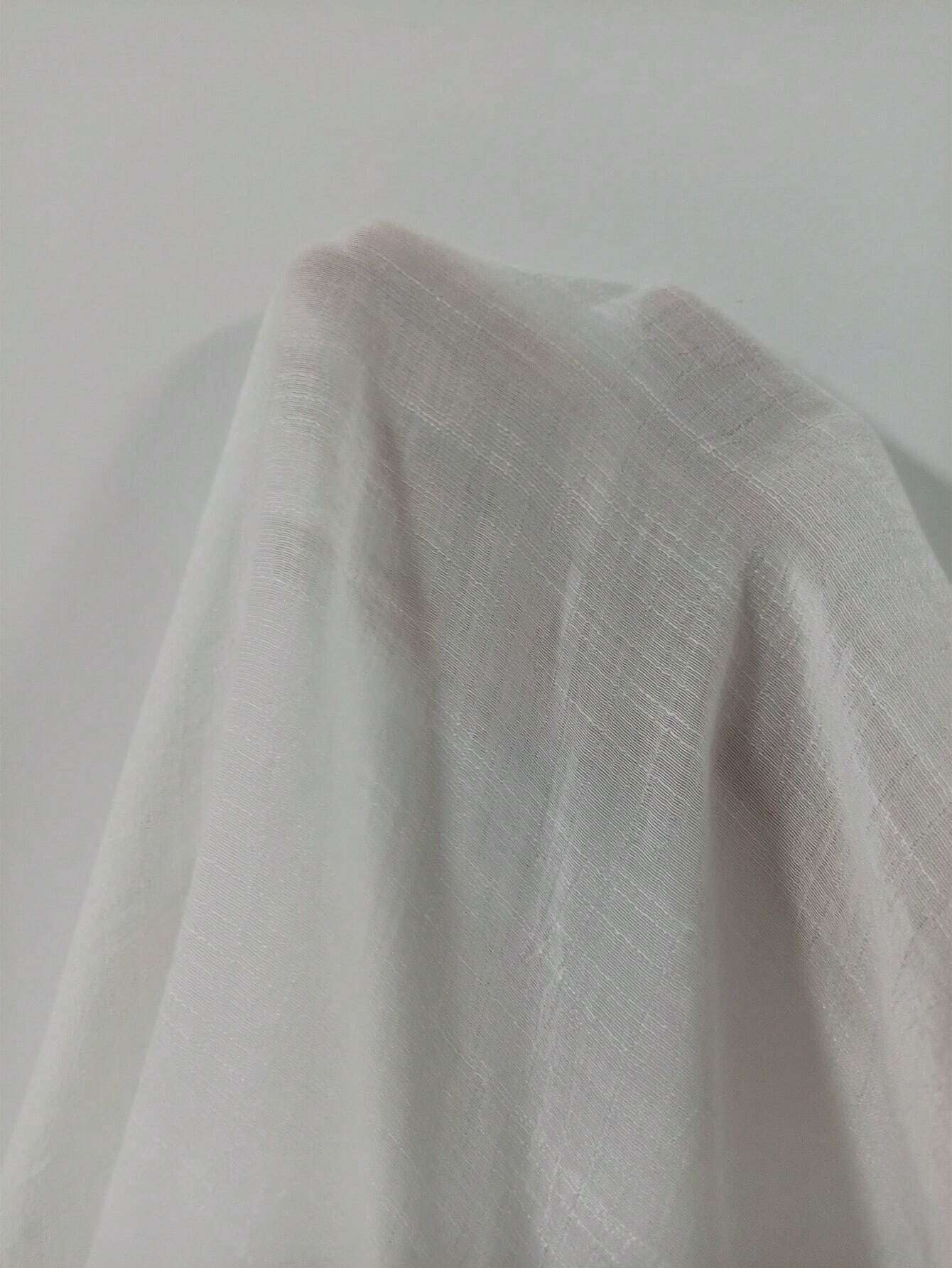 Saída De Praia Com Detalhe Em Crochê E Fenda Lateral Gláucia